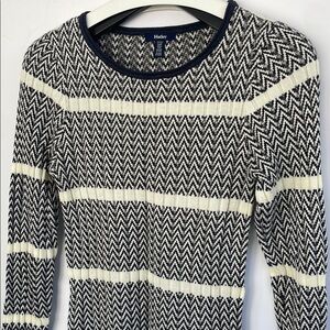 Hatley Navy Blue and Cream Crew Neck Sweater Small